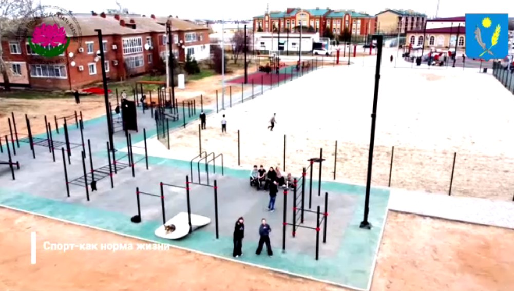 Почему разваливается новый проспект в Харабалях