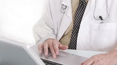 В ближайшие дни записаться на прием к врачу астраханцы смогут только в регистратуре поликлиники