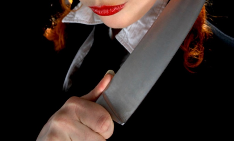 Не злите женщин. В Астрахани мужчину доставили в больницу после застолья с друзьями