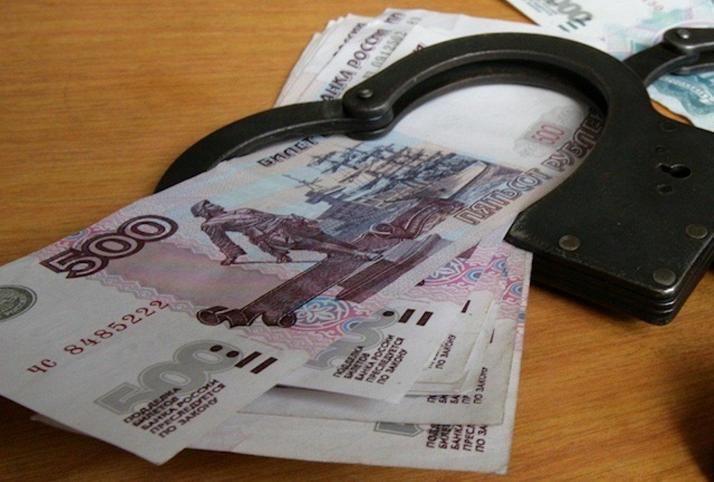 Астраханец пытался подкупить чиновника Кировской администрации 