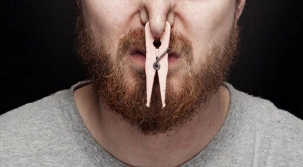 Астраханцы сообщили о запахе газа по всему городу