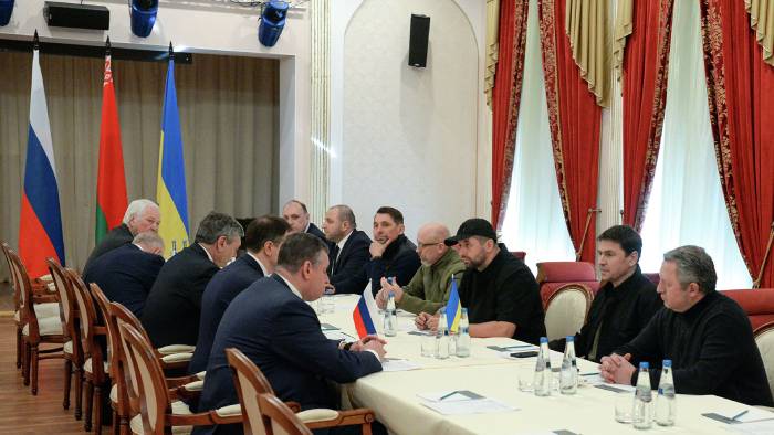 На переговорах России и Украины объявлен перерыв