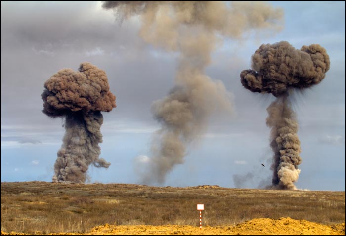 Астраханцев снова трясло. Военные не выполнили обещание