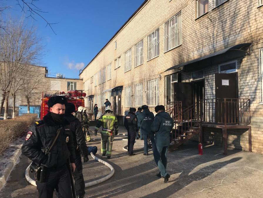 В Астрахань в связи с пожаром в ковидном госпитале по поручению министра вылетел замначальника Росздравнадзора