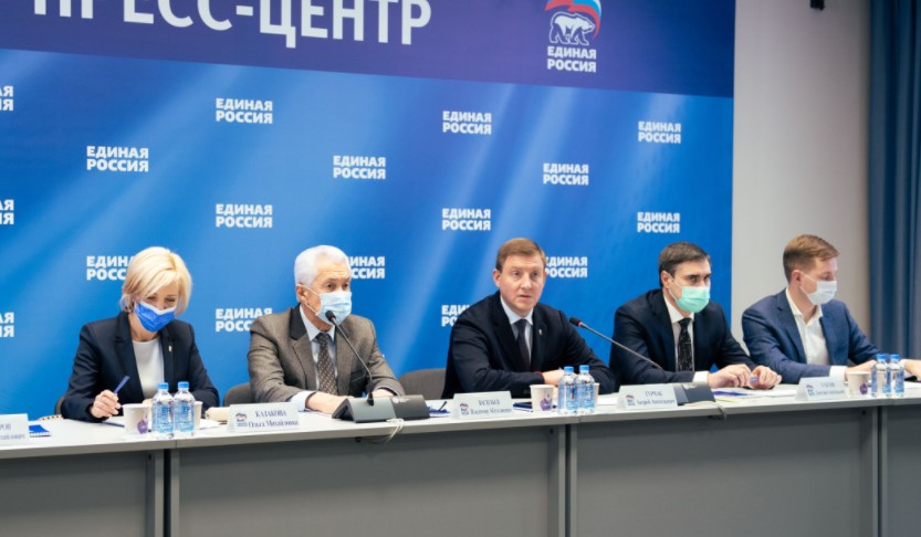 Единороссы озвучили итоги первой сессии в новом созыве Госдумы