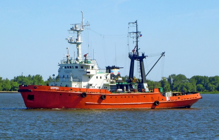 И такое бывает: Астраханский судоремонтный завод потерял контракт из-за обмелевшей реки и завершил год с убытком