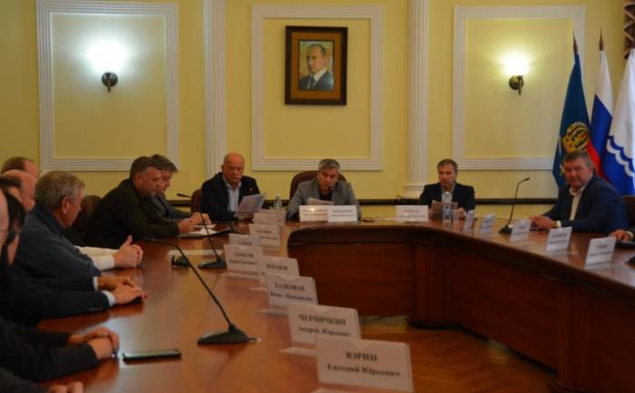 Власти и застройщики обсудили вопросы жилищного строительства в Астрахани