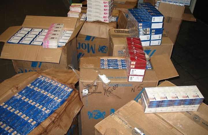 В Астрахань не пустили почти миллион пачек сигарет