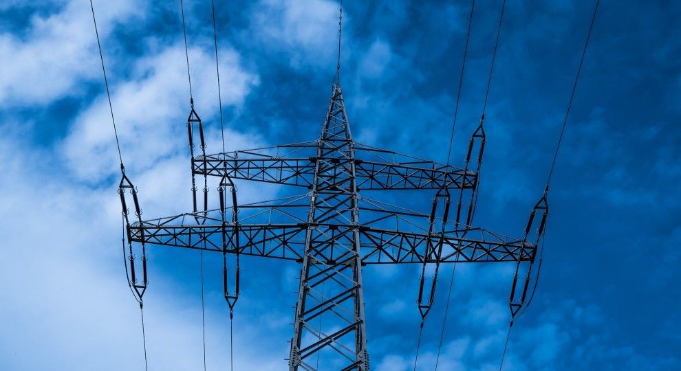 Двоих астраханцев убило током 