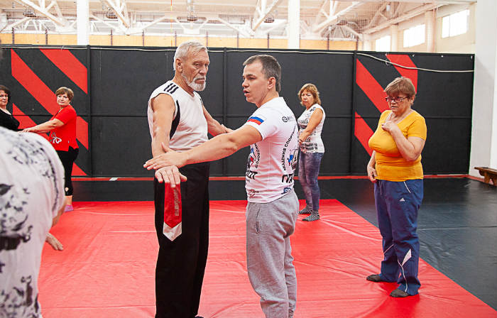 В бой идут старики: астраханским пенсионерам предложили заняться боевыми единоборствами