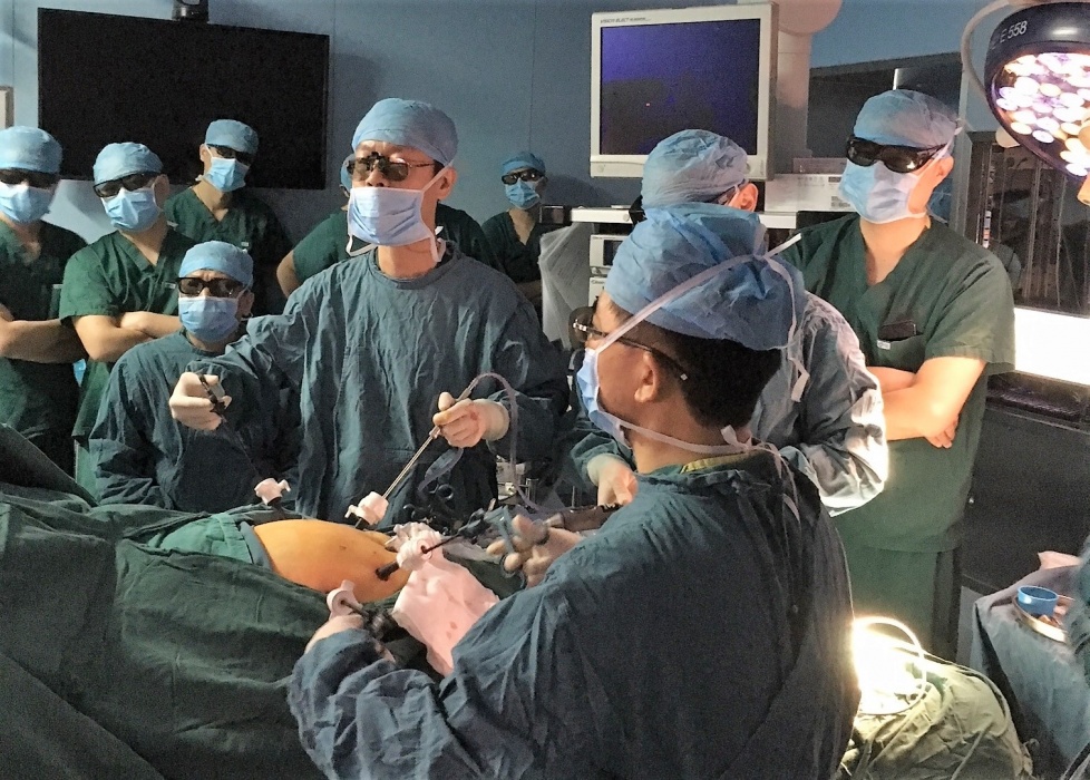 Теперь они. Китайские врачи учат астраханских