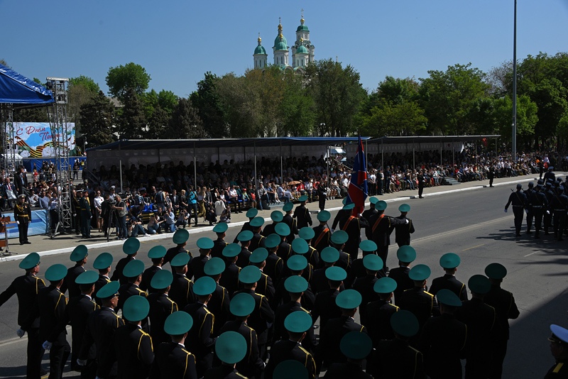 Парад Победы и Бессмертный полк в Астрахани: эксклюзивные кадры