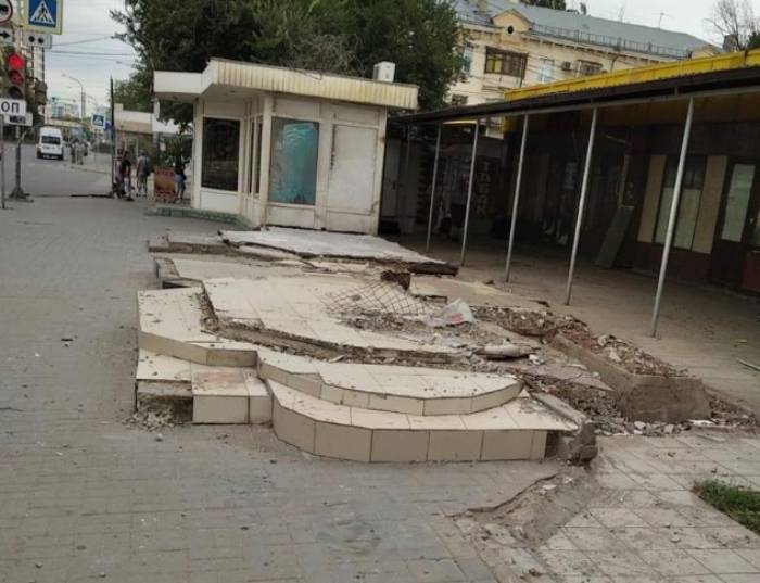 Нелегальным киоскам и гаражам в Астрахани приходит конец