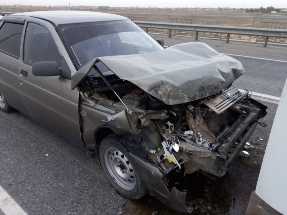 В разгар бури под Астраханью произошло серьезное ДТП с автобусом