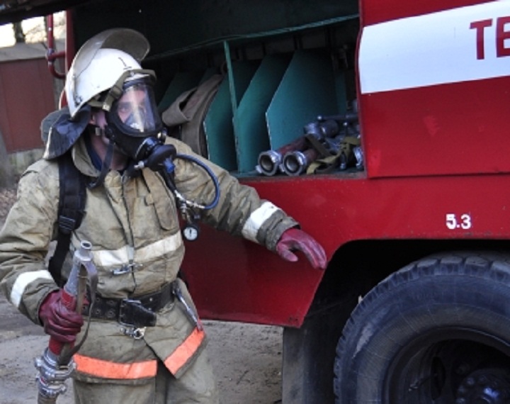 В Астрахани на Набережной произошел пожар