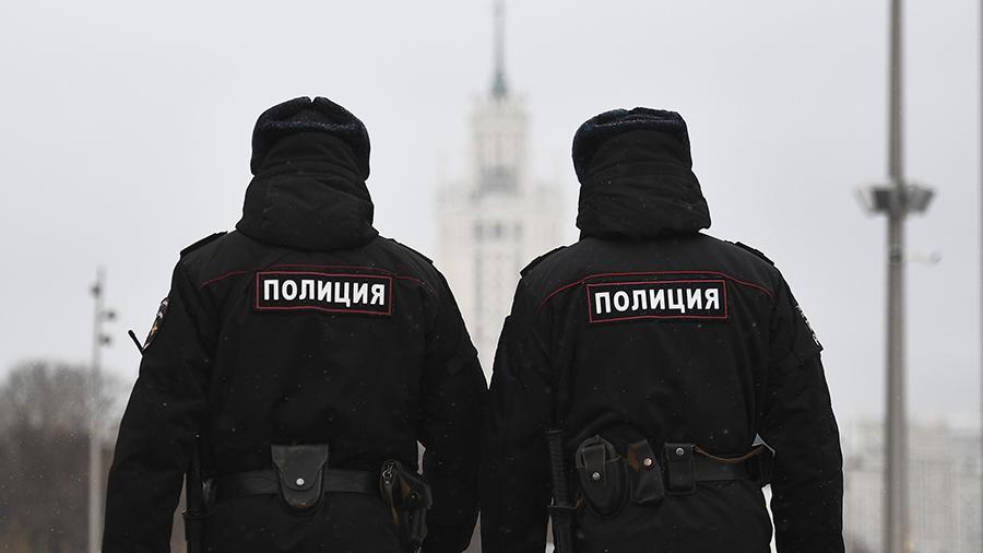 В ТЦ Астрахани обокрали магазин косметики