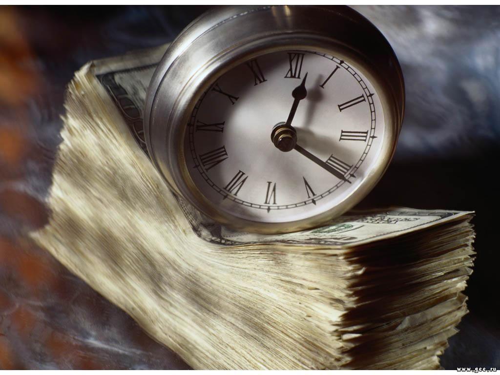 Заемщик из Астраханской области должен банкам в среднем 945 тыс. рублей