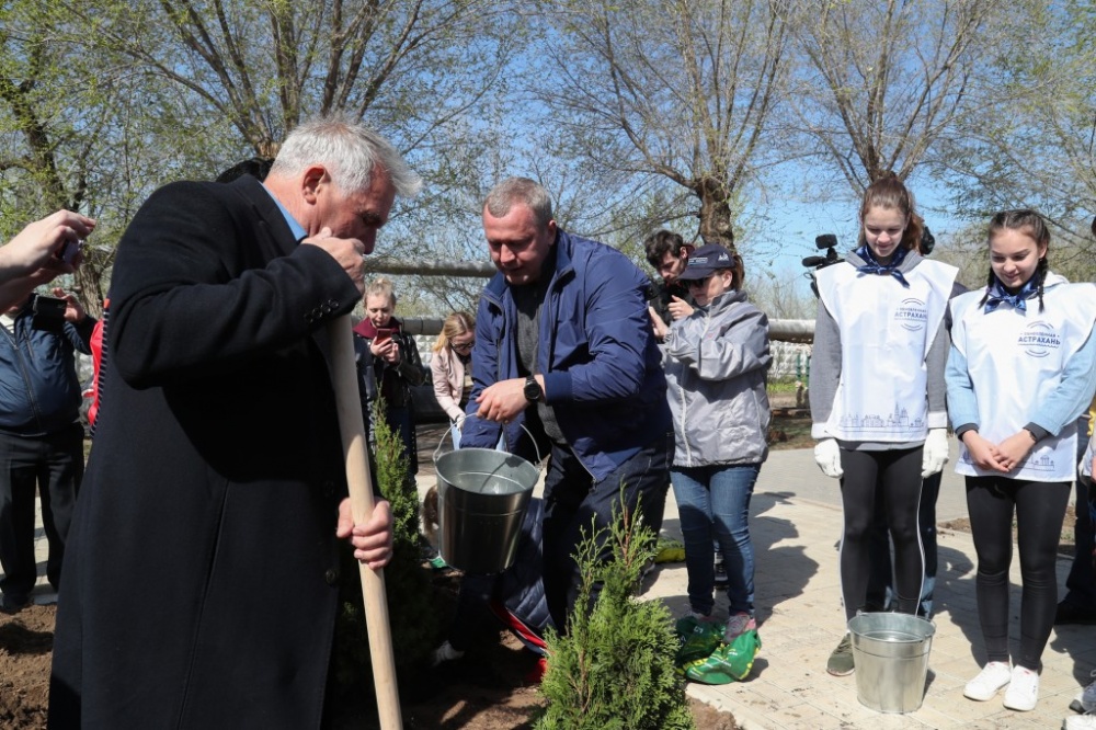 В Астрахани на субботники вышли 29 тыс. человек