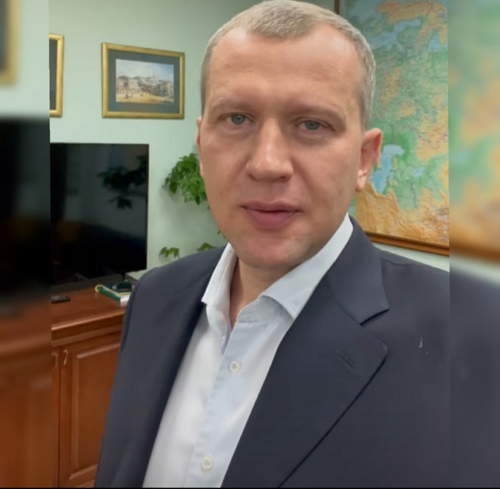 Экс-врио губернатора Сергей Морозов поздравил астраханцев с Новым годом