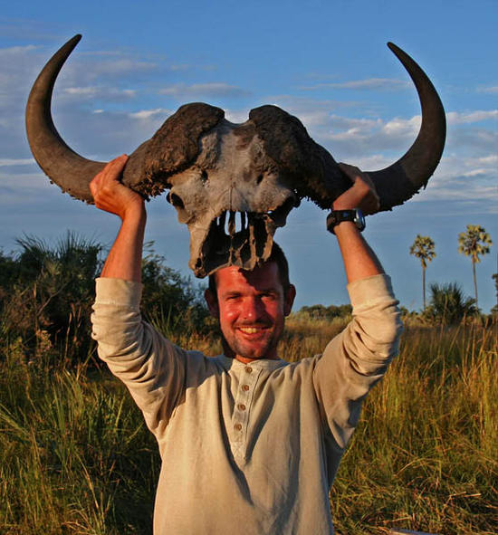 НОСОРОГ И БУЙВОЛ