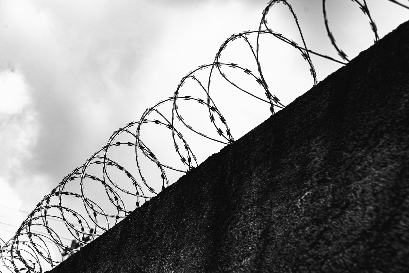 Двух астраханских подростков отправили в колонию за зверское избиение