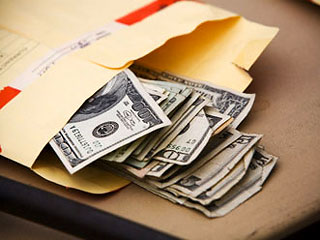 ВЕРНИТЕ ВЗЯТКУ... 