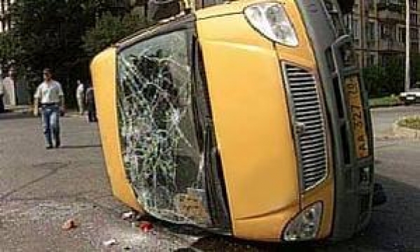 Водитель «семерки», врезавшаяся в маршрутку, пойдет под суд