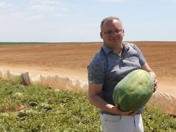 Игорь Мартынов посетил с рабочей поездкой Енотаевский район