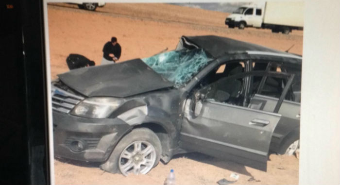 На трассе под Астраханью машина разбилась всмятку