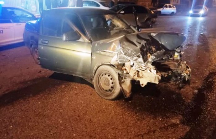 Под Астраханью после ДТП иномарки с «Ладой» в больницу увезли 15-летненго пассажира