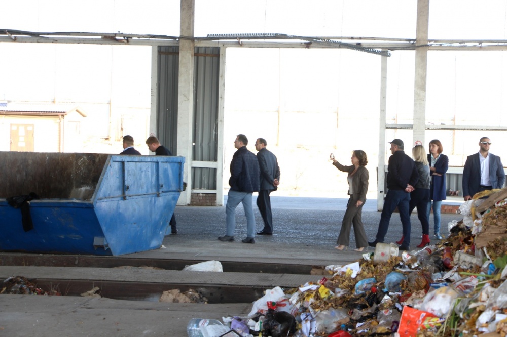 Астраханский мусоросортировочный комплекс посетила немецкая делегация
