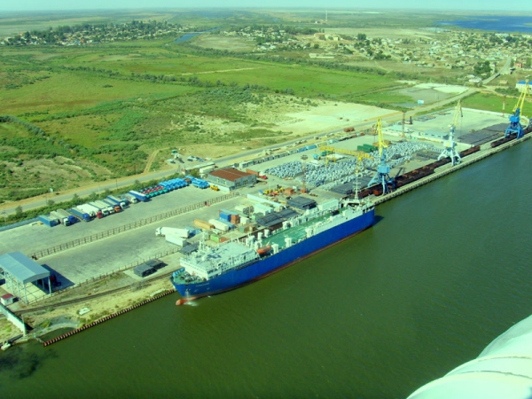 Астраханские порты станут частью Каспийского хаба