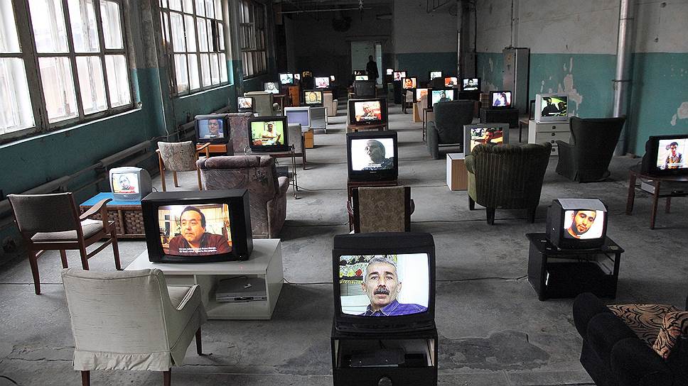 Россияне не верят чиновникам, но верят телевизору. Вот такой нонсенс