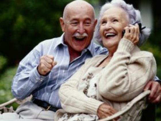 Среди астраханских пенсионеров более 40% чувствуют себя счастливыми