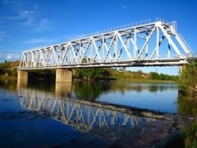 В Астраханской области 11-летний мальчик погиб, упав с моста