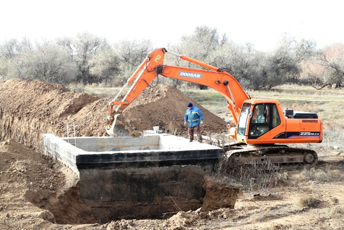 Водопровод в селе на севере Астраханской области построят до конца года