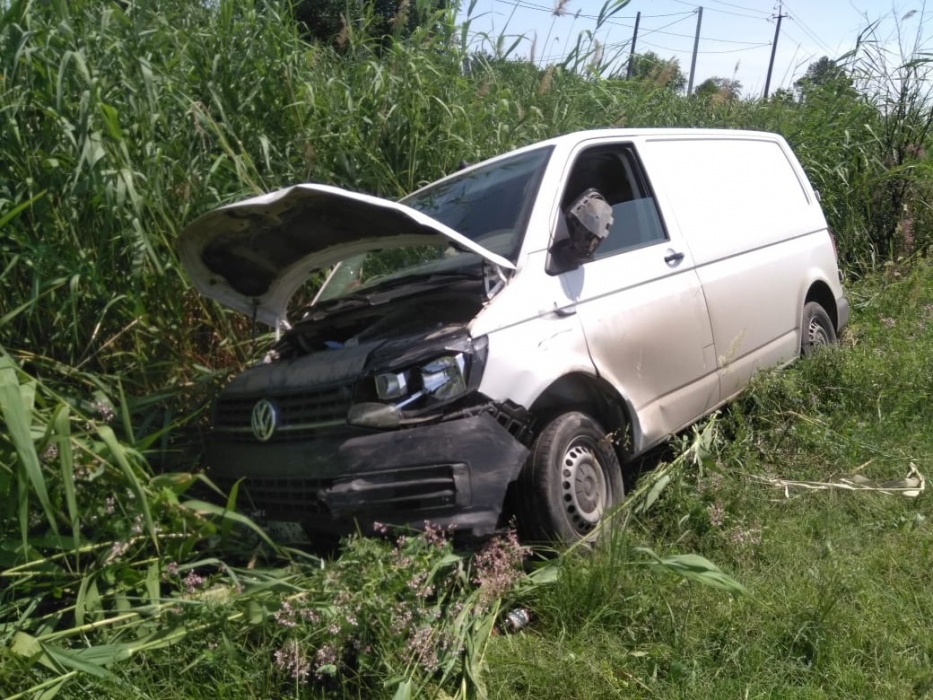 Под Астраханью водитель пренебрег ПДД и совершил серьезную аварию