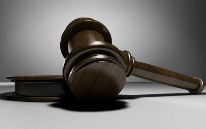 В Астрахани экс-судью осудили за взятку