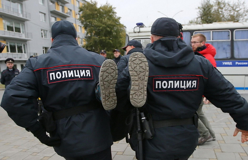 У Пиратской станции на полицейского из Астрахани напал полицейский из Дагестана