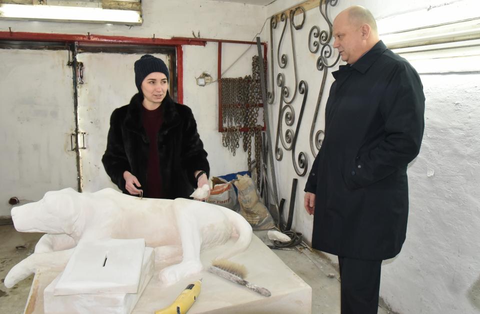 В Астрахани появится скульптура, посвященная брошенным животным