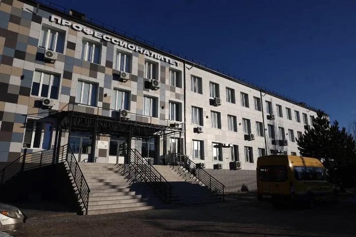 Астраханских школьников и учителей научат спасаться от вооруженных нападений и атак беспилотников