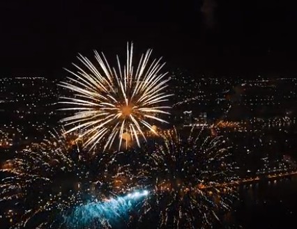 Видео дня: салют, моряки