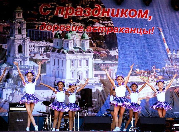 От прогулки до Никольской до суперконцерта в кремле: какая программа ждет астраханцев на День города