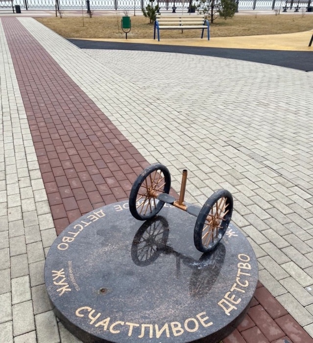 У астраханского счастливого детства отобрали велосипед