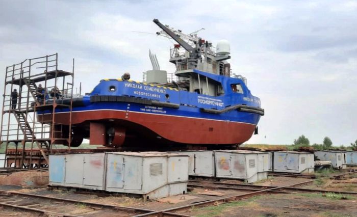 На севере Астраханской области ССЗ строит рыболовный траулер для Баренцова моря 