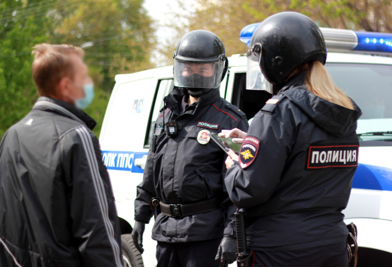 Почти полтысячи протоколов: астраханцы нарушают карантин по полной