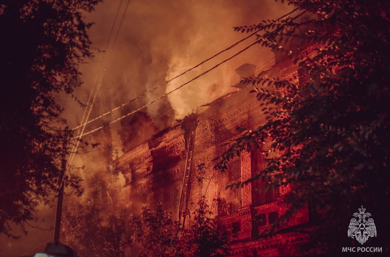 В Астраханской области за год потушили более 5,5 тысячи пожаров