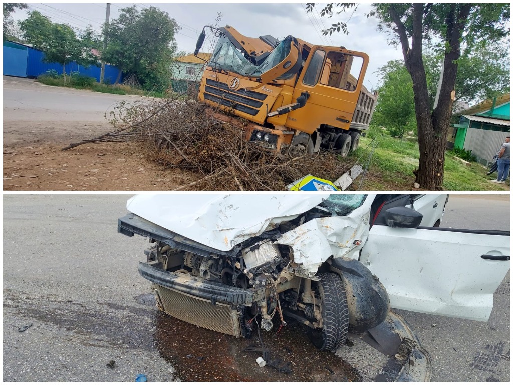 После столкновения с легковушкой самосвалу расплющило крышу