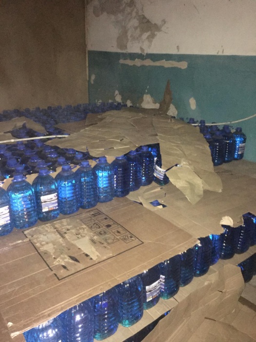 В Астрахани продавали опасную незамерзайку для машины