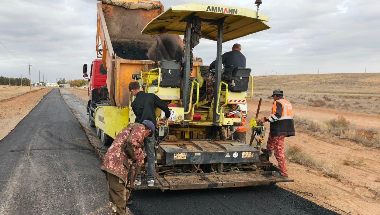 Яйца не побьются: к астраханской птицефабрике делают новую дорогу
